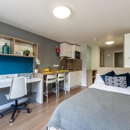 Joivy Affordable Edinburgh - Adults Only Hotel Eksteriør billede