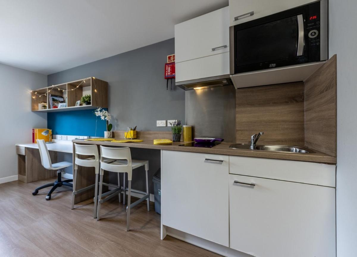Joivy Affordable Edinburgh - Adults Only Hotel Eksteriør billede